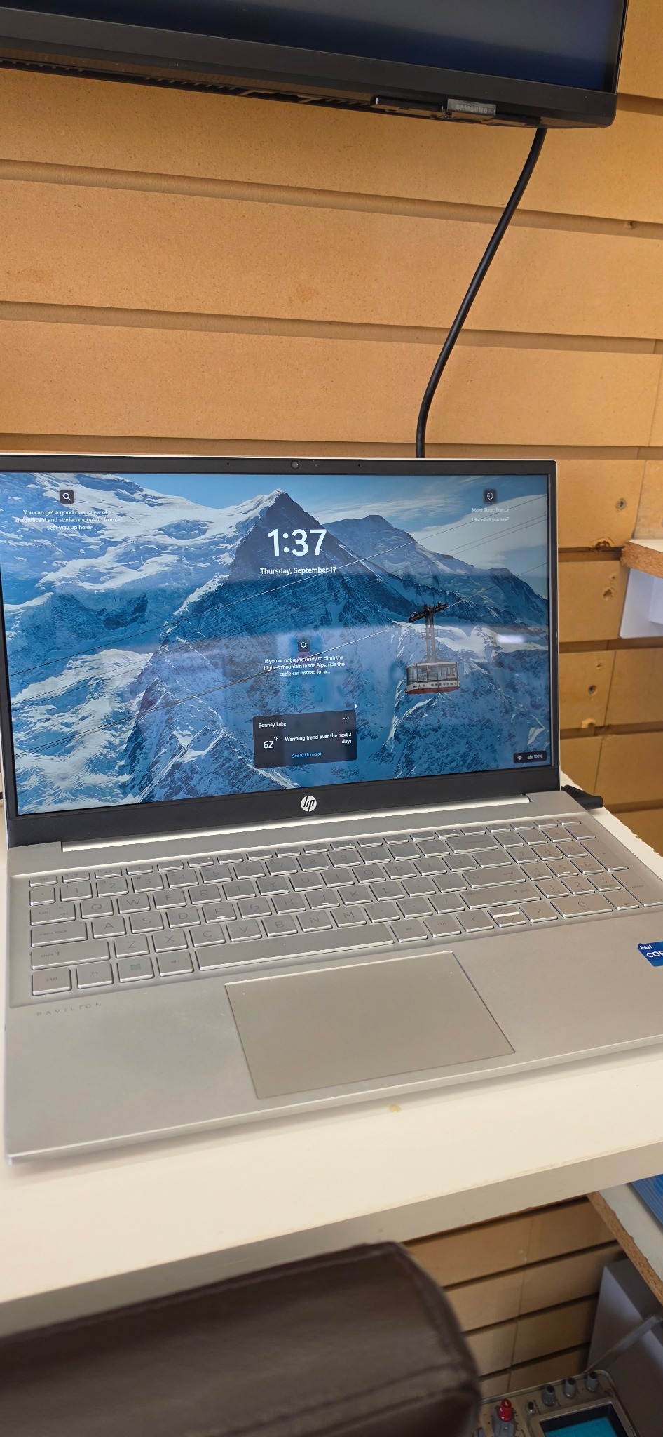 Silver HP laptop refurbished by CSC